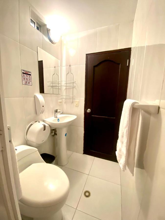 Hotel Parque De Los Novios Inn サンタ・マルタ エクステリア 写真